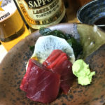 名古屋-今池「マグロー」赤星大瓶450円と刺身で一杯！握りもつまみも楽しめる人気の寿司立ち飲み