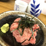 京都-大宮「庶民」本まぐろ中落ちや煮穴子に舌鼓！昼飲みもできる安くて美味しい人気の立ち飲み