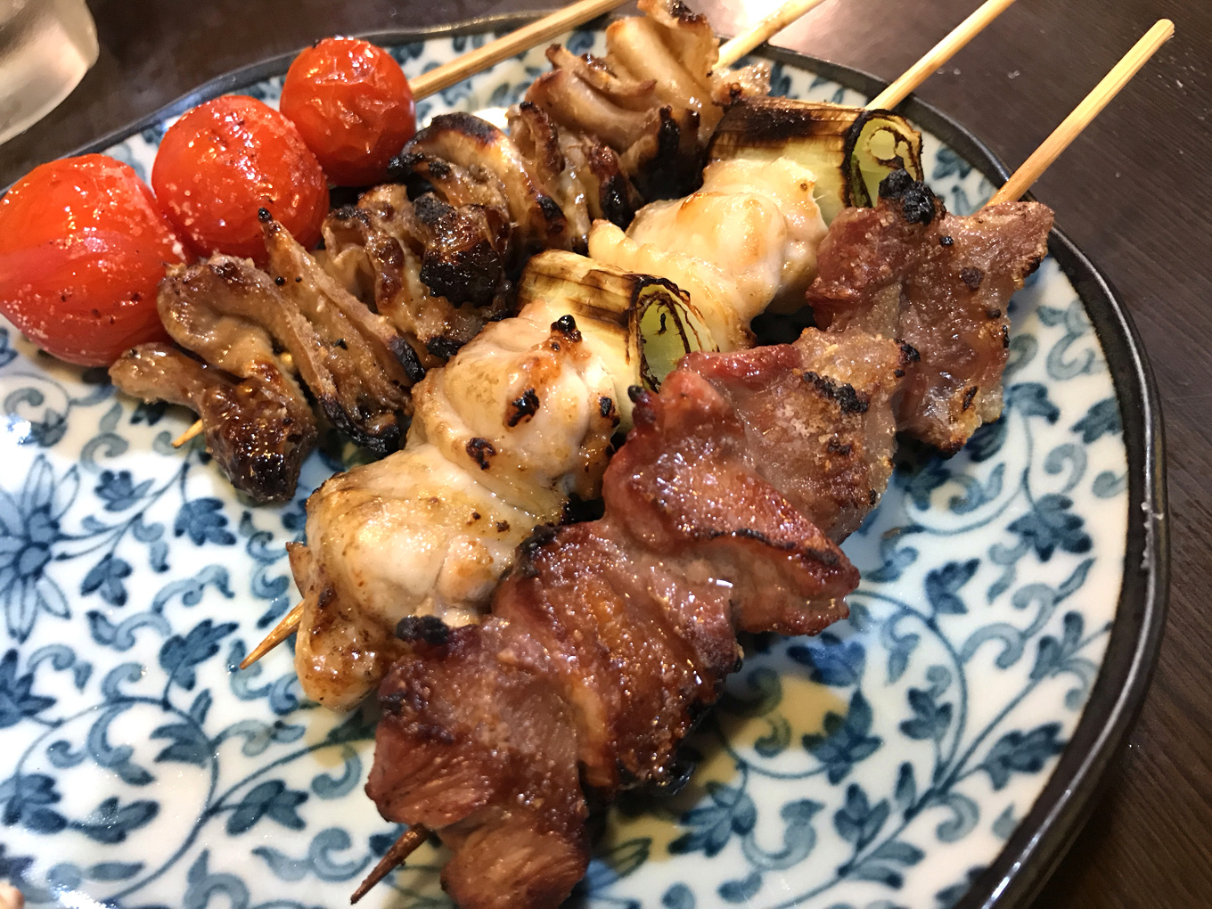 中野 八九屋 ホッと落ち着ける赤提灯の串焼き居酒屋 せんべろnet