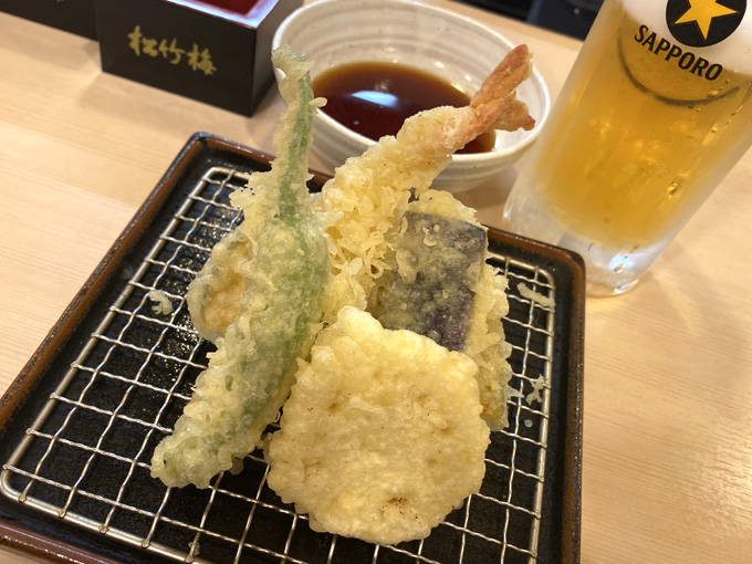 上野 かっちゃん 最大4杯 天ぷら盛りのせんべろセットで昼飲み 気軽な立ち飲み天ぷら酒場 せんべろnet