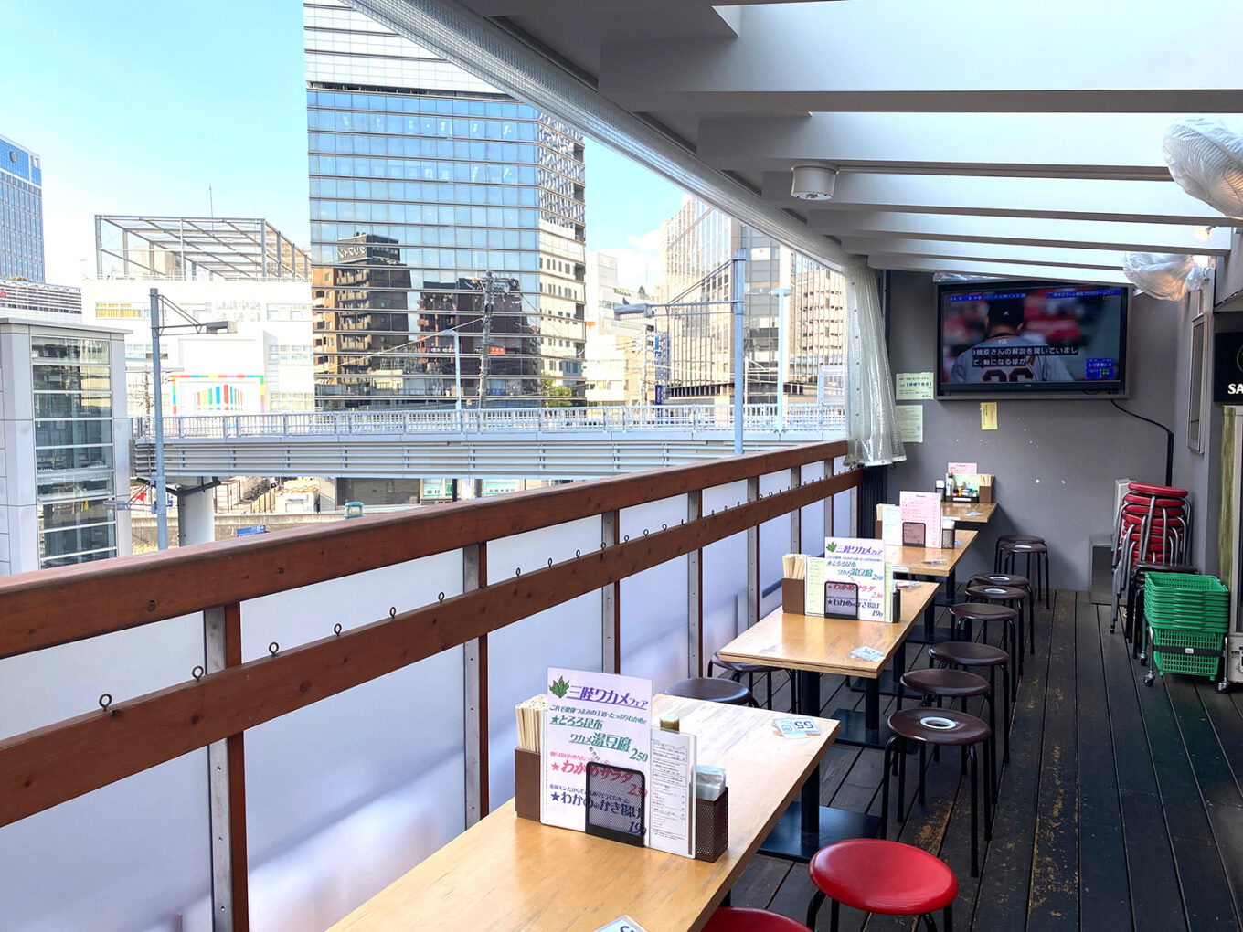 横浜で昼飲みも立ち飲みもテラス席での一杯も楽しめる ほていちゃん 横浜東口店 せんべろnet