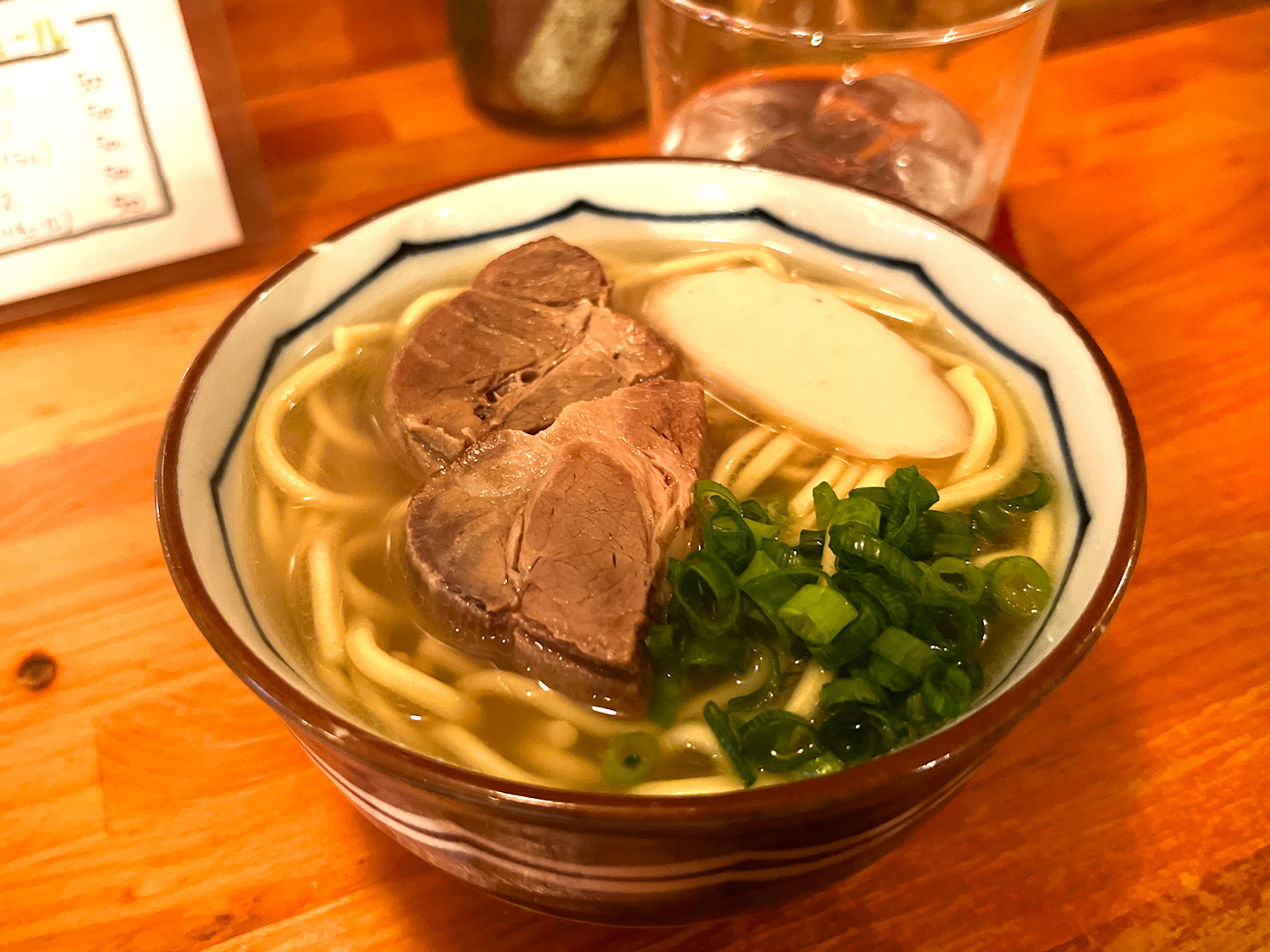 【休業】浅草「ニュー呑呑」沖縄料理やそばも楽しめる一人飲みにおすすめのカウンター居酒屋 | せんべろnet