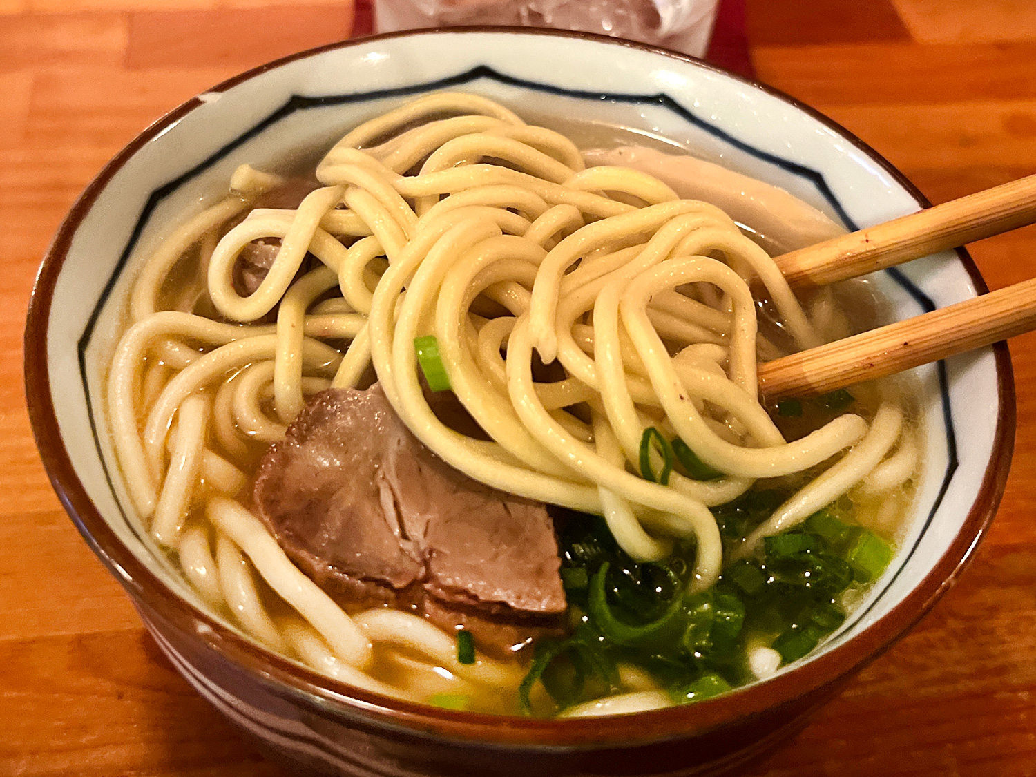 【休業】浅草「ニュー呑呑」沖縄料理やそばも楽しめる一人飲みにおすすめのカウンター居酒屋 | せんべろnet